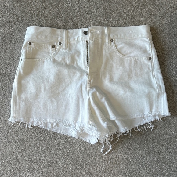 Jcrew Relaxed denim short in white - Picture 2 of 3